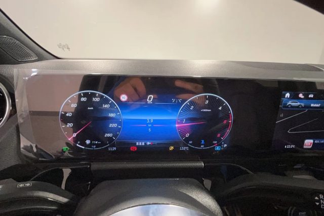 MERCEDES-BENZ GLA 200 usata, con Chiusura centralizzata