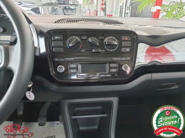 VOLKSWAGEN up! usata, con Lettore CD