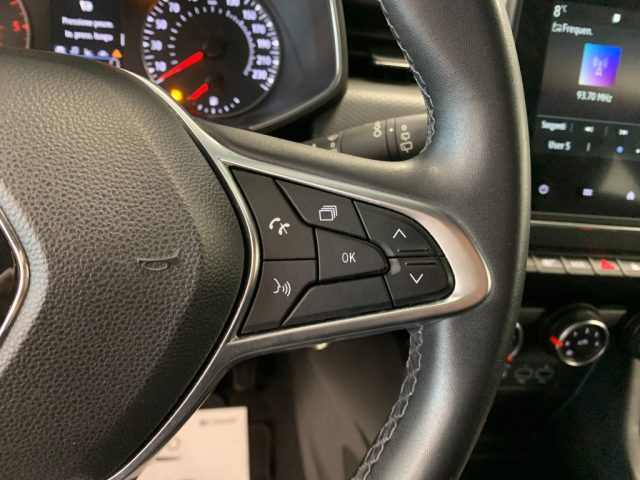 RENAULT Clio usata, con Fari LED