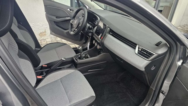 RENAULT Clio usata, con Climatizzatore