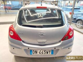 OPEL Corsa usata, con Chiusura centralizzata