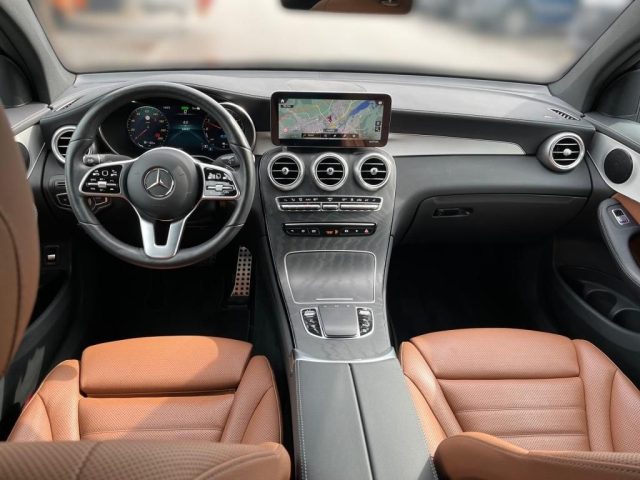 MERCEDES-BENZ GLC 300 usata, con Cronologia tagliandi