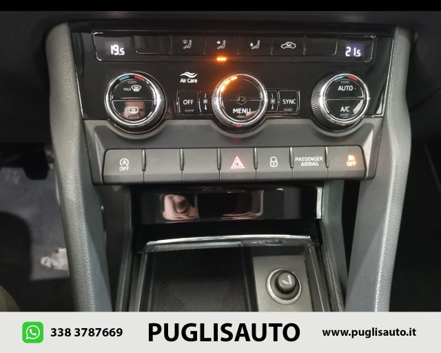 SKODA Karoq usata, con Autoradio digitale