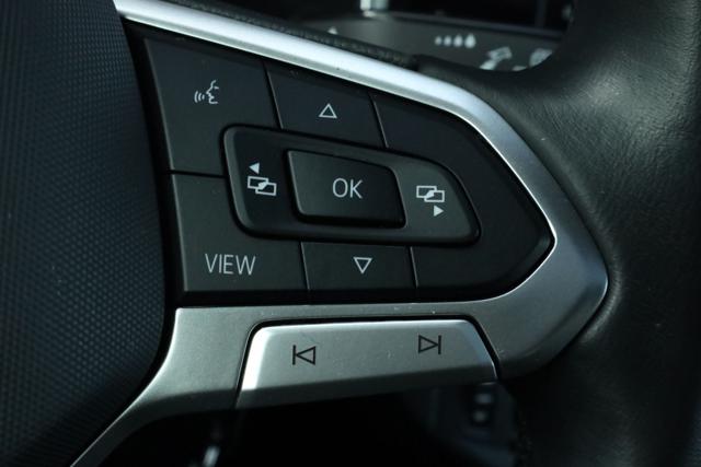 VOLKSWAGEN Taigo usata, con Airbag testa