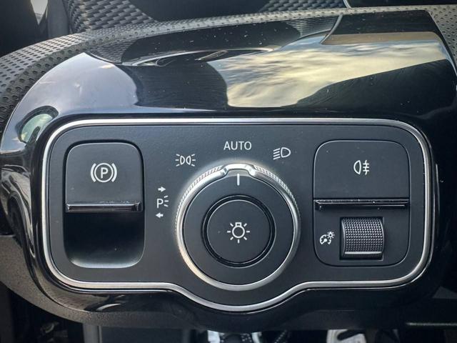 MERCEDES-BENZ A 180 usata, con Volante in pelle