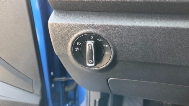 VOLKSWAGEN T-Roc usata, con Volante multifunzione