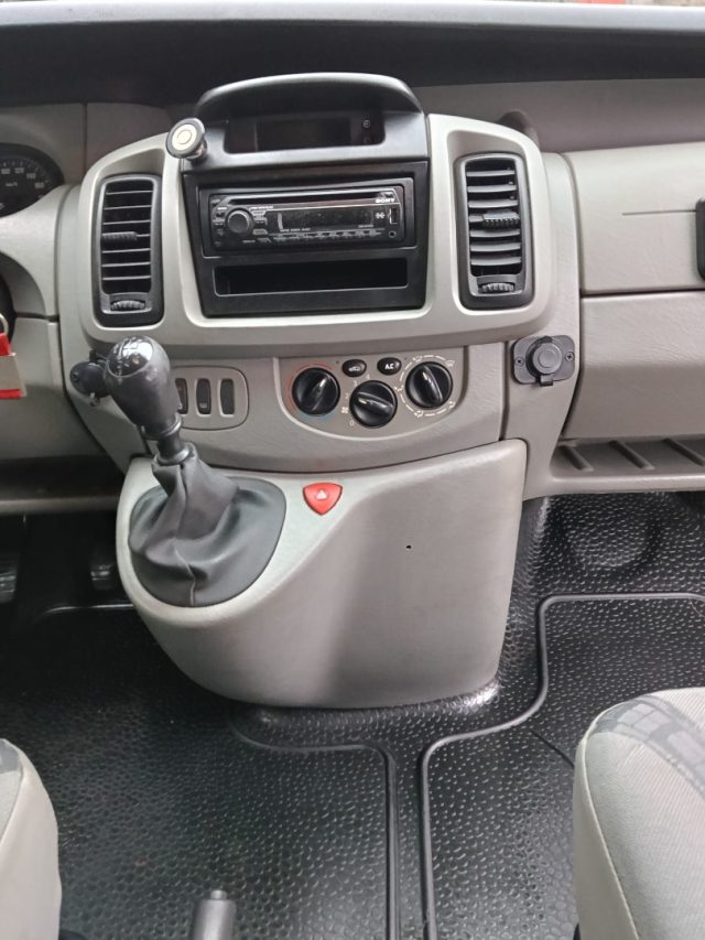 OPEL Vivaro usata 13