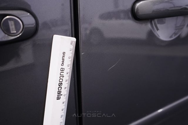 VOLKSWAGEN Caddy usata 36