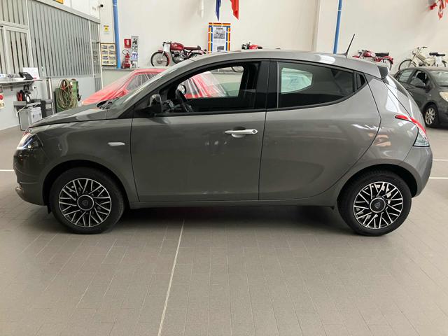 LANCIA Ypsilon usata, con Airbag
