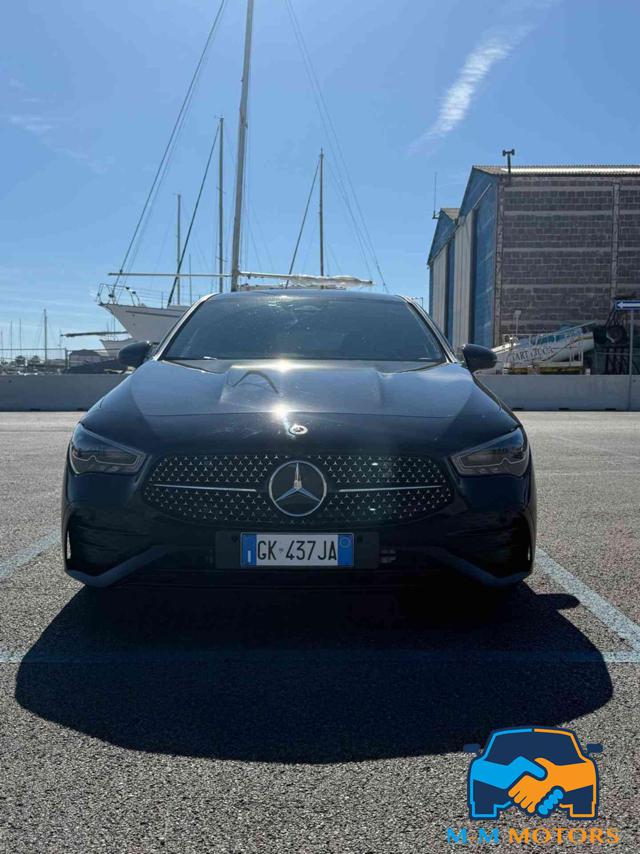 MERCEDES-BENZ CLA 180 usata, con Chiusura centralizzata
