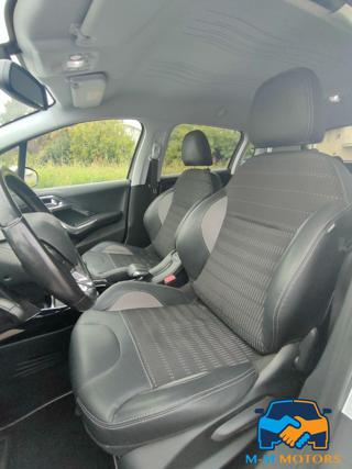 PEUGEOT 2008 usata, con Cruise Control