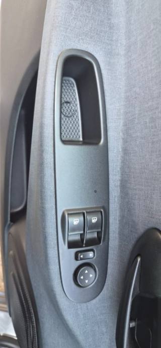 LANCIA Ypsilon usata, con Isofix