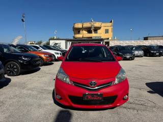 TOYOTA Yaris usata, con Alzacristalli elettrici