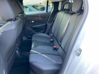 PEUGEOT 208 usata, con Sedile posteriore sdoppiato