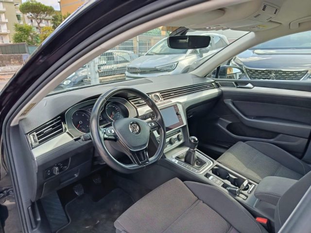 VOLKSWAGEN Passat Variant usata, con Controllo automatico clima