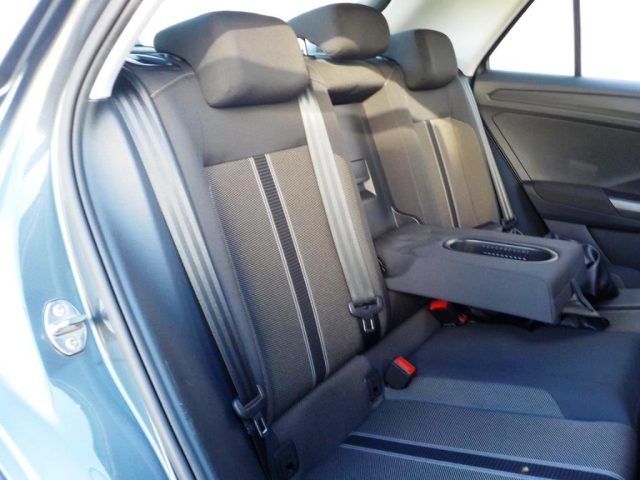 VOLKSWAGEN T-Roc usata, con Volante in pelle