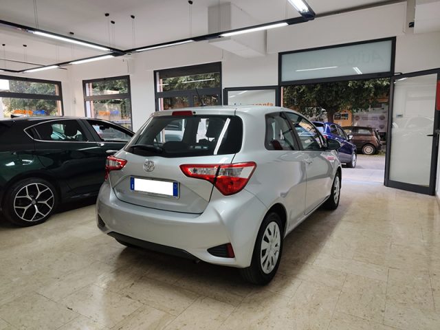 TOYOTA Yaris usata, con Alzacristalli elettrici