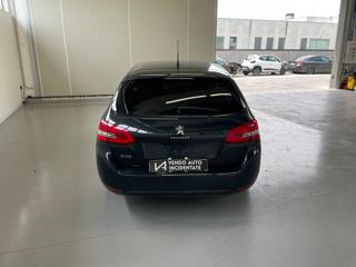 PEUGEOT 308 usata, con Autoradio