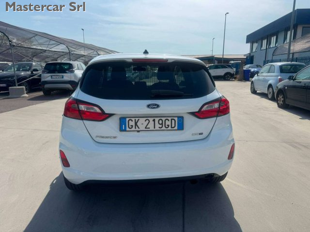 FORD Fiesta usata, con Autoradio
