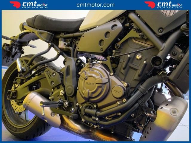 YAMAHA XSR 700 usata 7