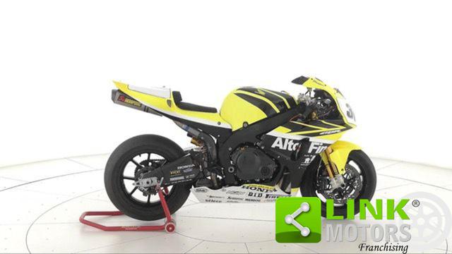HONDA CBR 1000 RR usata 1