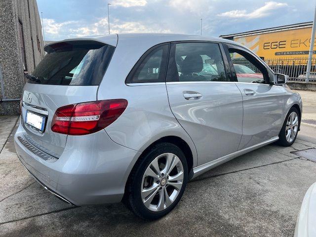 MERCEDES-BENZ B 180 usata, con Cerchi in lega