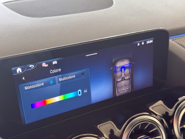 MERCEDES-BENZ GLA 200 usata, con Sistema di navigazione