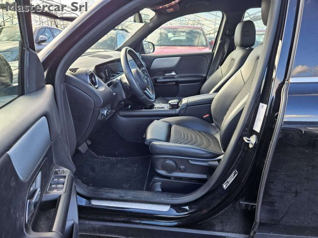 MERCEDES-BENZ GLB 200 usata, con Park Distance Control