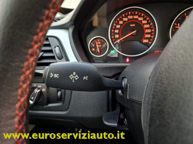 BMW 320 usata, con USB