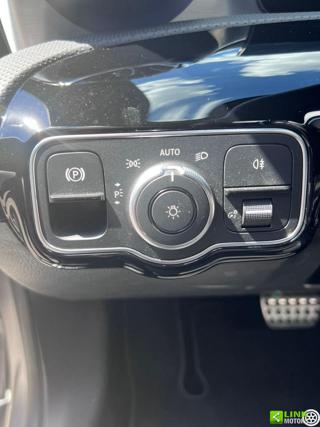 MERCEDES-BENZ CLA 220 usata, con USB