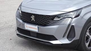 PEUGEOT 5008 usata, con Sensori di parcheggio anteriori