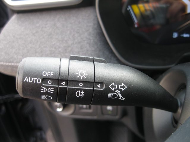 MG ZS usata, con Controllo elettronico della corsia