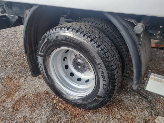 IVECO Daily usata, con Monitoraggio pressione pneumatici