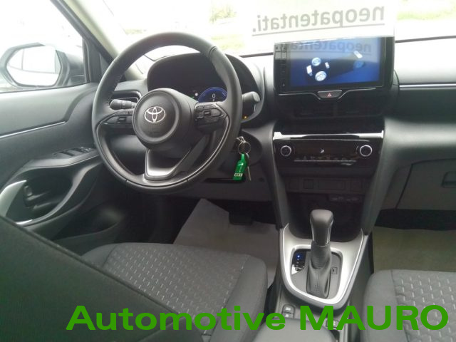 TOYOTA Yaris Cross usata, con Autoradio digitale
