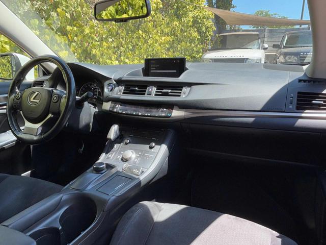 LEXUS CT 200h usata, con Boardcomputer