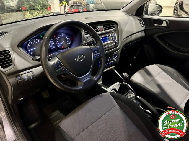 HYUNDAI i20 usata, con Cerchi in lega
