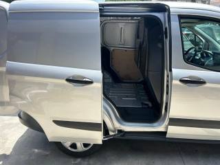 FORD Transit Courier usata, con Controllo trazione
