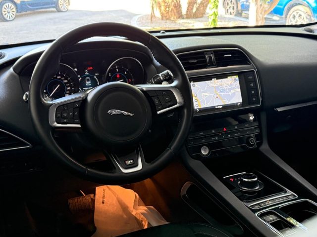 JAGUAR F-Pace usata 15