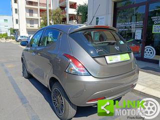 LANCIA Ypsilon usata, con Airbag