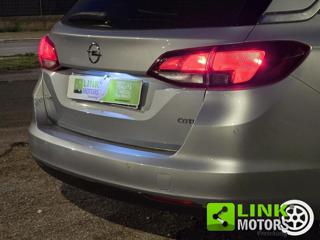 OPEL Astra usata, con Bluetooth