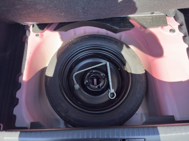 OPEL Corsa usata, con Sensori di parcheggio posteriori