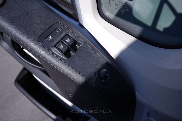 PEUGEOT Boxer usata, con Climatizzatore