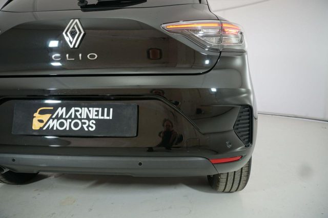 RENAULT Clio usata, con Touch screen