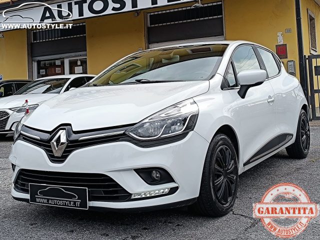 RENAULT Clio usata, con Touch screen