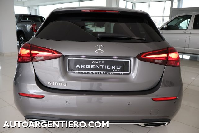 MERCEDES-BENZ A 180 usata, con Alzacristalli elettrici