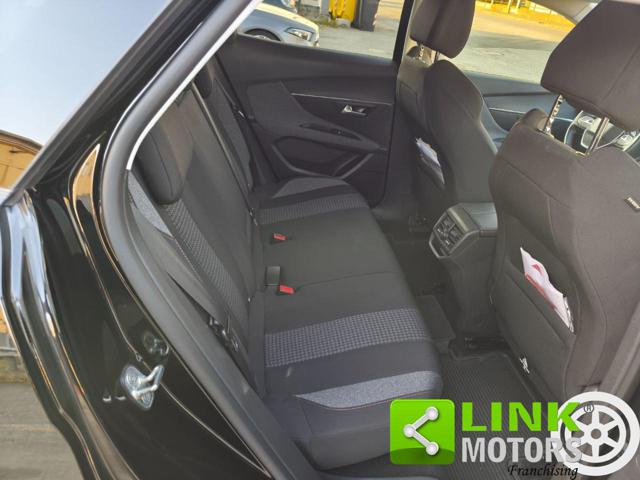 PEUGEOT 3008 usata, con Fendinebbia