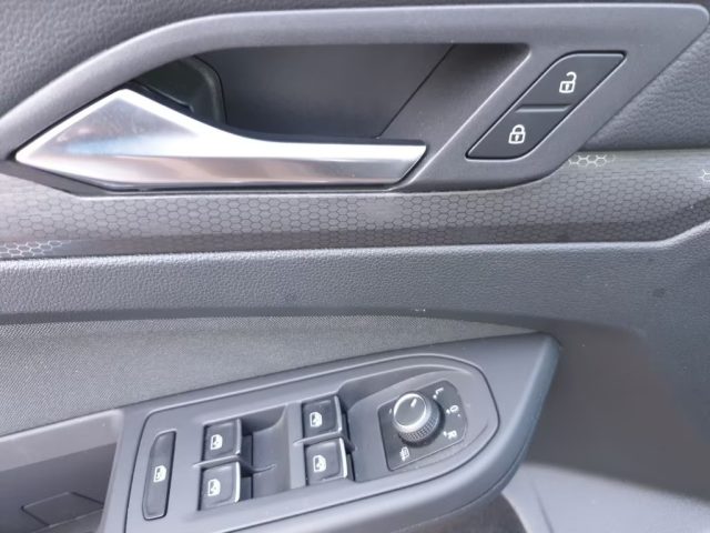 VOLKSWAGEN Golf usata, con Airbag Passeggero