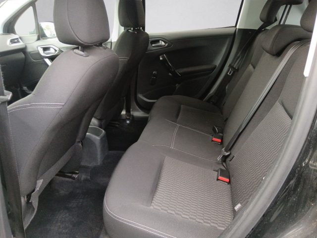 PEUGEOT 208 usata, con Boardcomputer