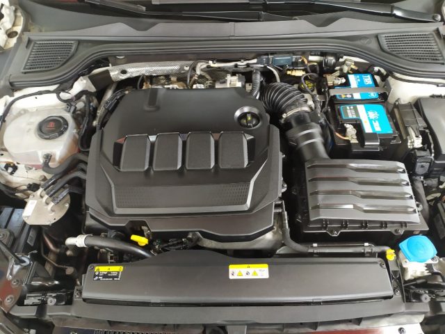 VOLKSWAGEN Golf usata, con Controllo elettronico della corsia