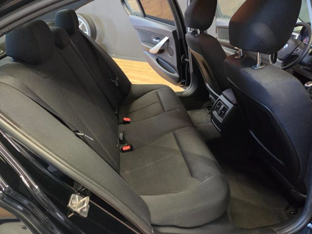 BMW 316 usata, con Bluetooth